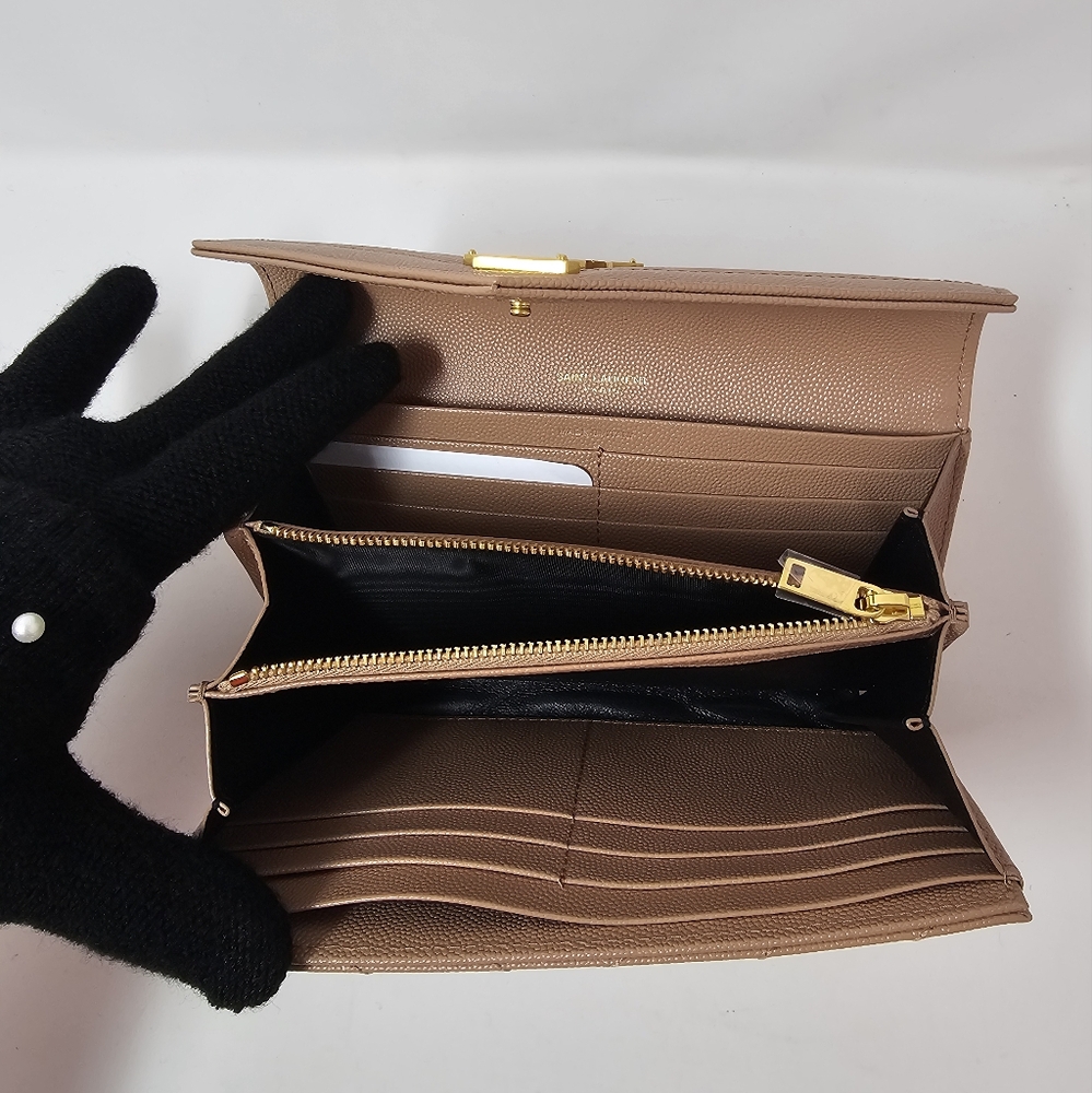 Yves Saint Laurent Grain De Poudre Matelasse Chevron Monogram Wallet - Picture 16 of 16